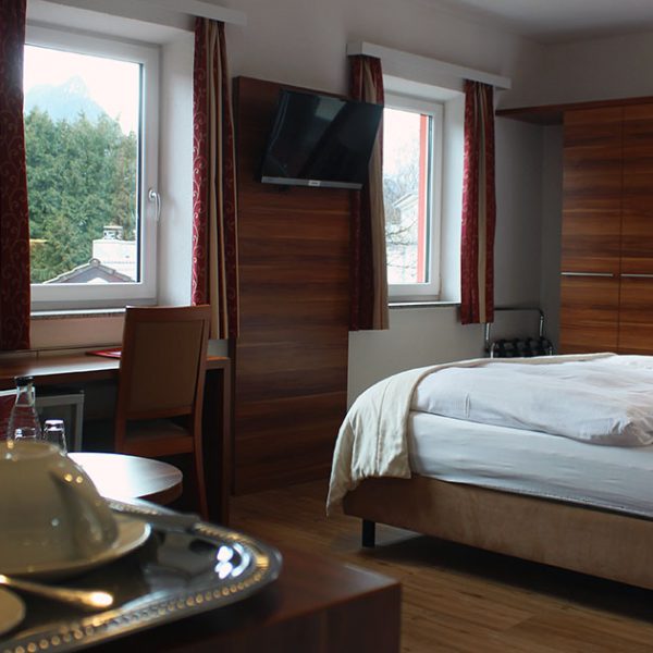 Hotel Almrausch in Bad Reichenhall - Ihr 3 Sterne Hotel im Süden Bayerns - Zimmer Doppelzimmer Komfort 12 Innenaufnahme